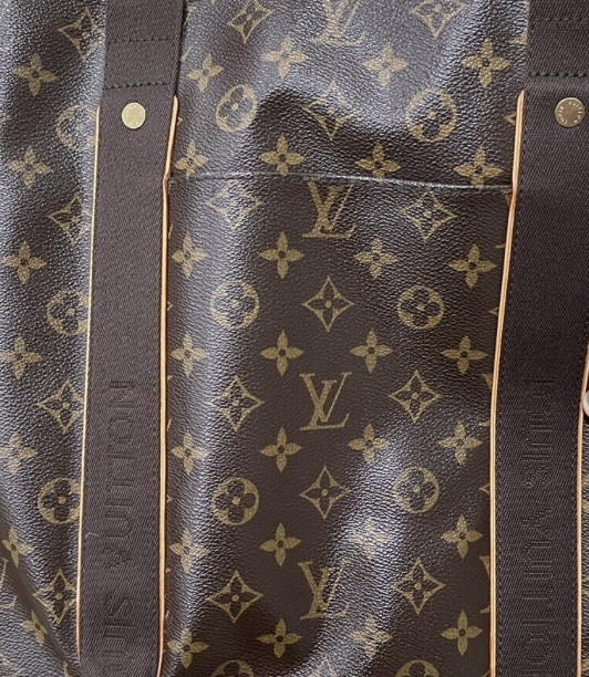 Louis Vuitton Monogram Canvas Beaubourg Sporty Duffle Bag – STYLISHTOP