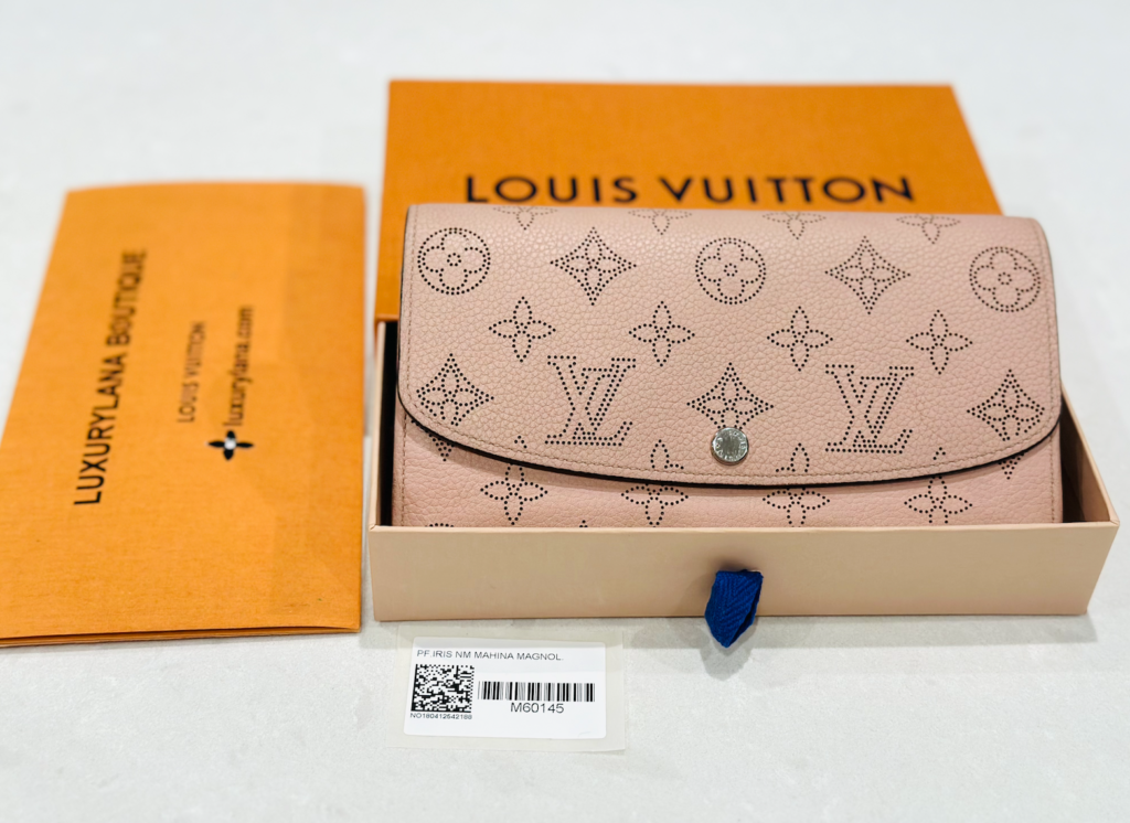 Louis Vuitton Monogram Mahina Leather Iris Clutch - Wallet/Magnolia - Ballerine