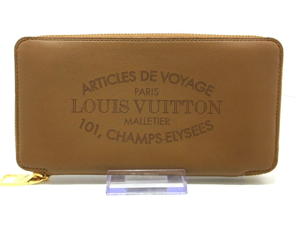 Articles De Voyage Veau Soie Lena Calfskin Camel Zippy Wallet