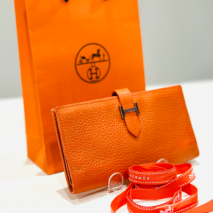 70%off Authentic Hermes Orange Epsom Bearn H-Wallet