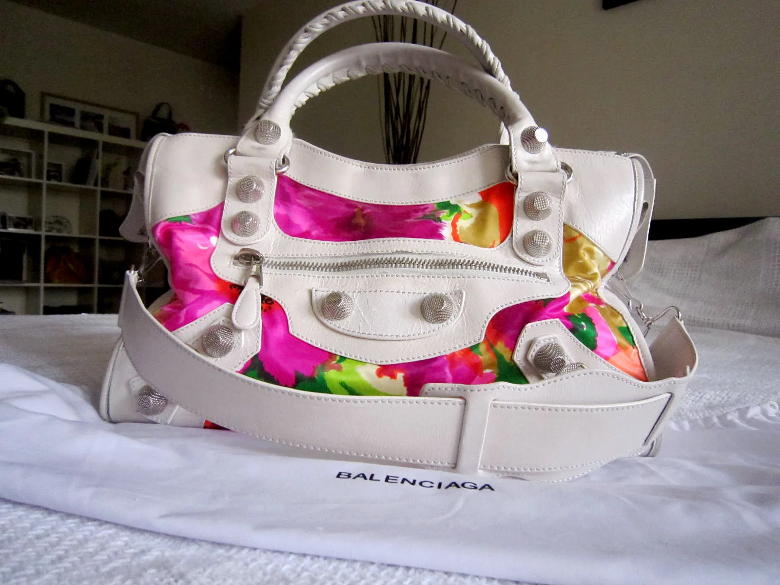 Balenciaga Floral Multicolor Handbag — image 3