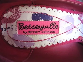 Betsey Johnson Hot Pink Suede Heels / Size 5.5 — image 5