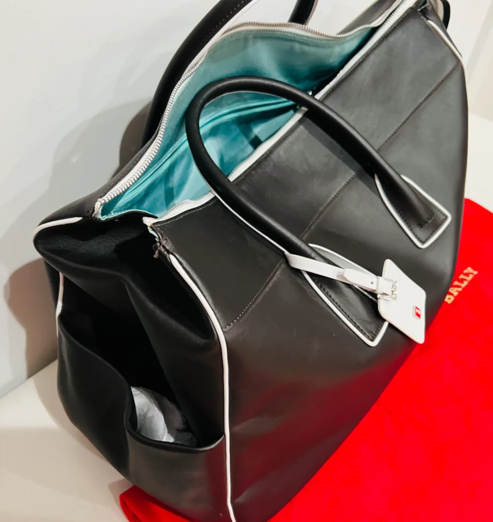 Bally Thyra Leather Weekend Duffel Handbag — image 4