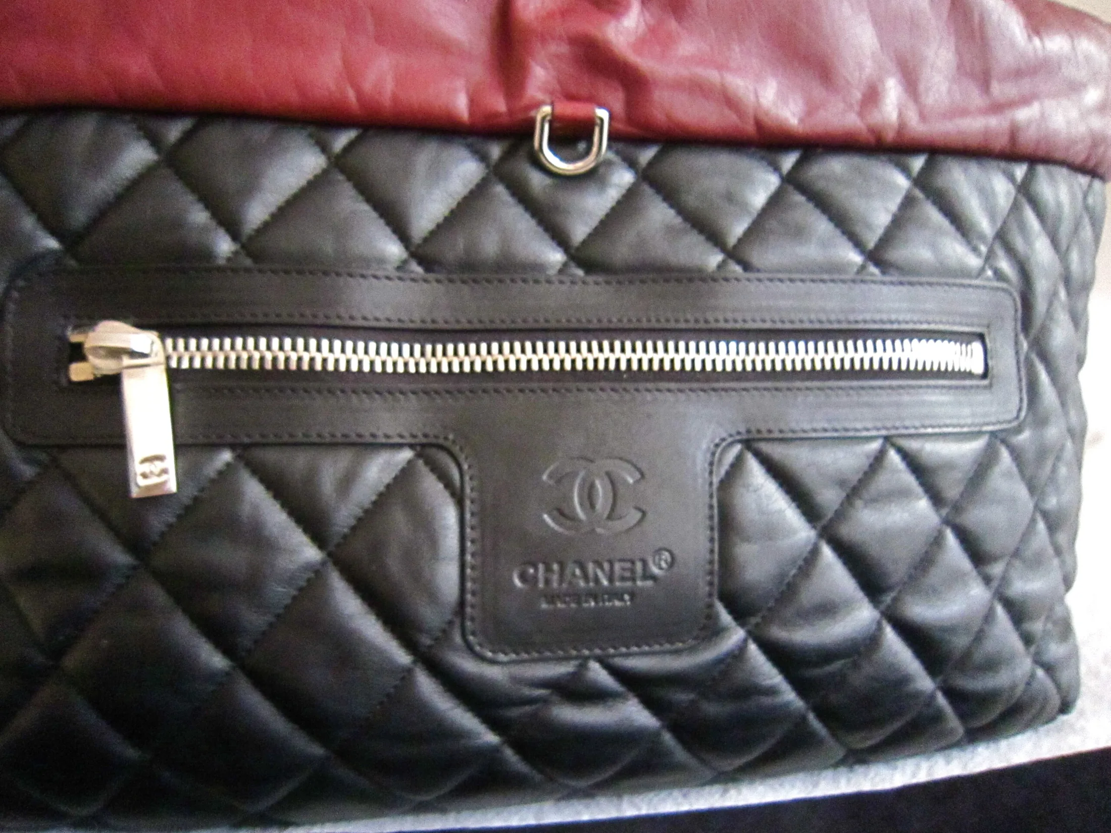 Chanel Coco Cocoon Burgundy/Black Lambskin Reversible Tote Bag — image 8