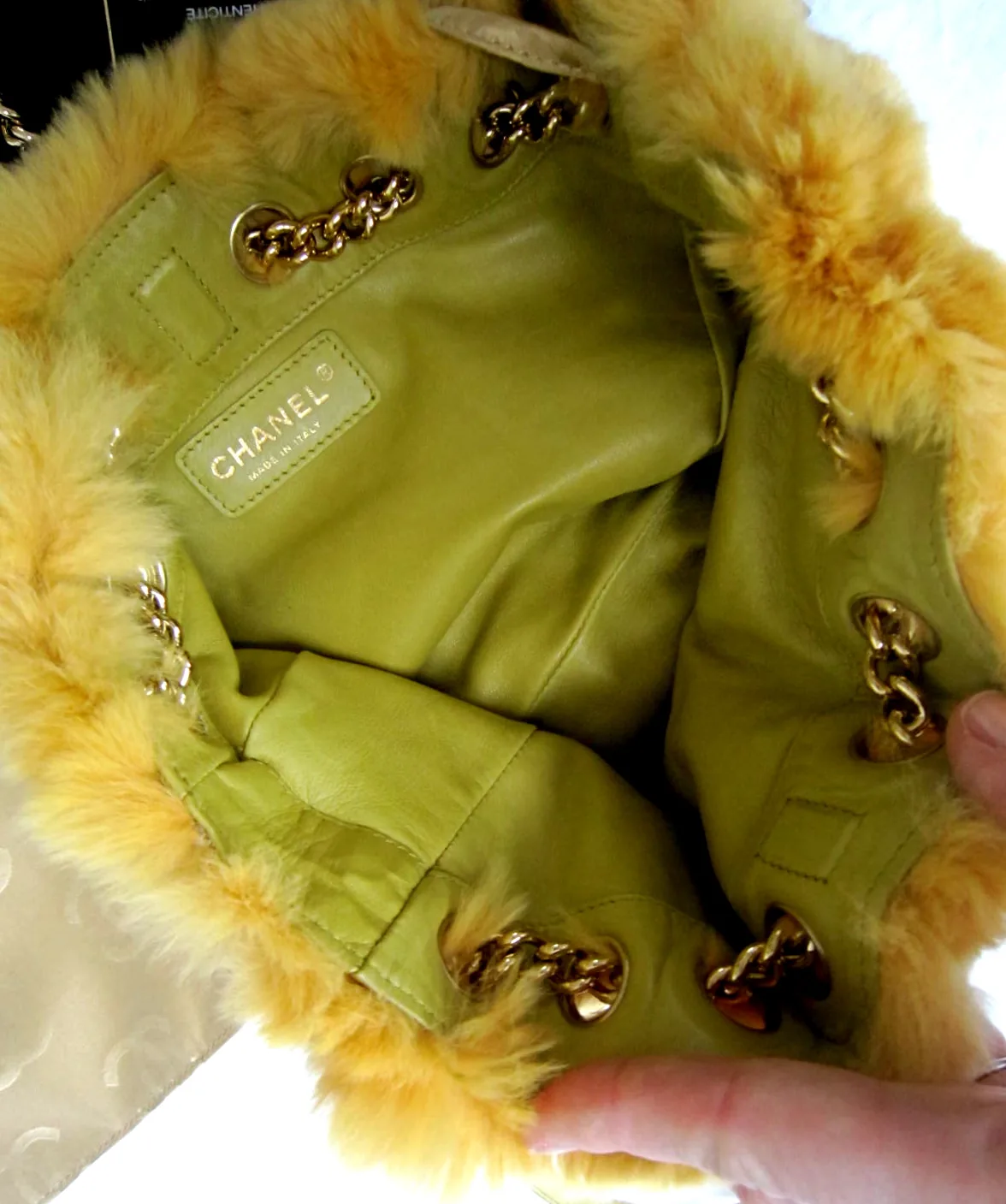 Chanel Rare Reversible Fur & Leather Shoulder Bag — image 4