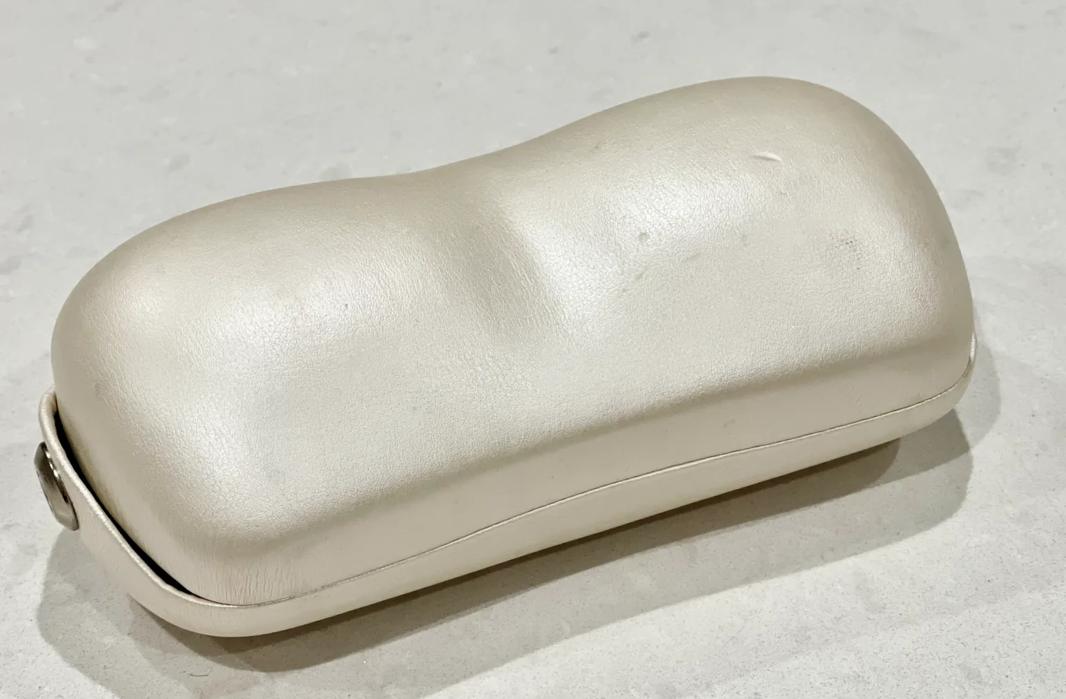 Chanel CC Pearl Sunglasses Case — image 4