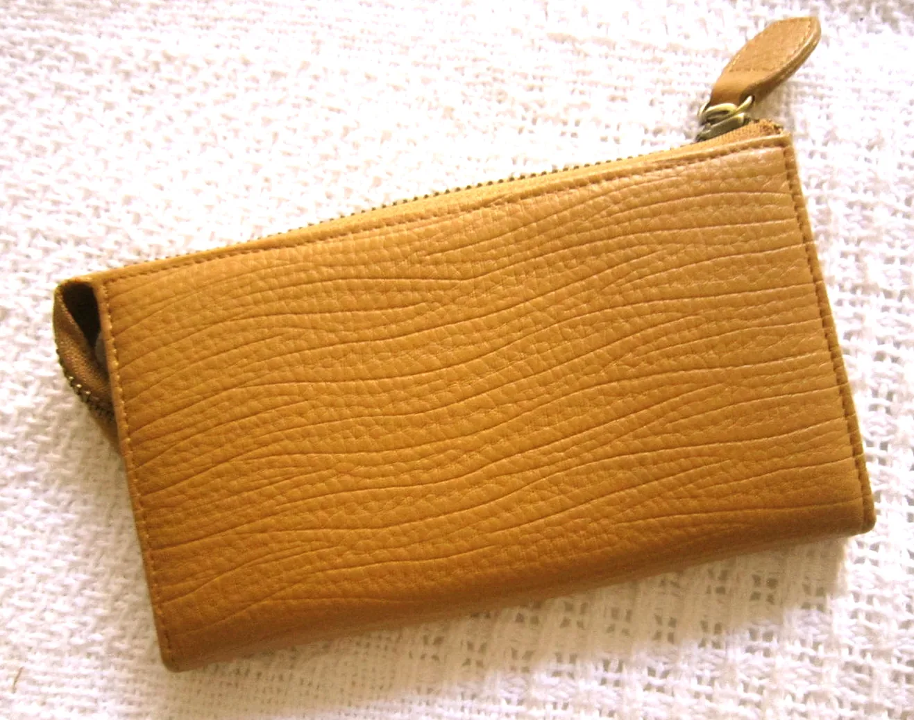 CNKW Yellow Wallet — image 2