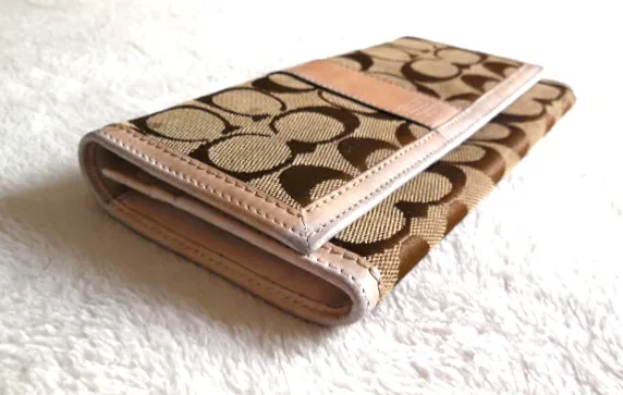 Coach Signature Long Wallet — image 4
