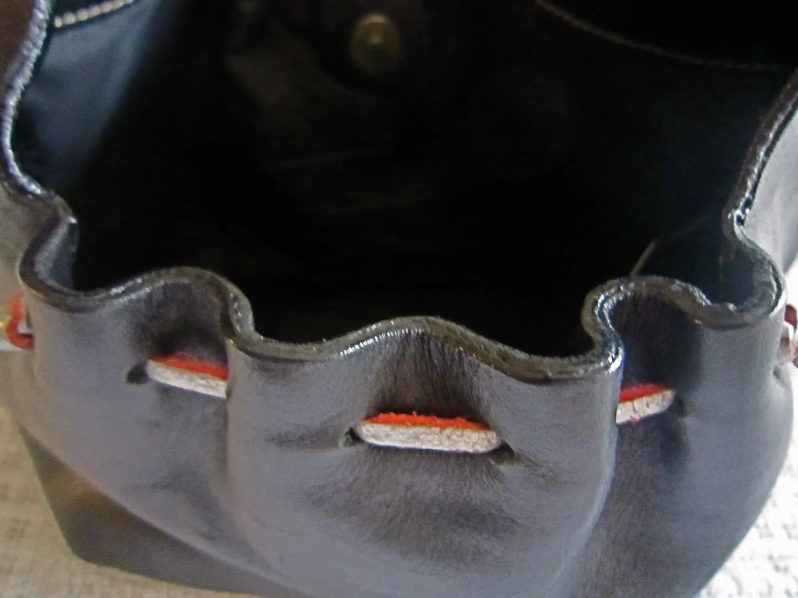 Dolce & Gabbana Black Leather Hobo Bag — image 6