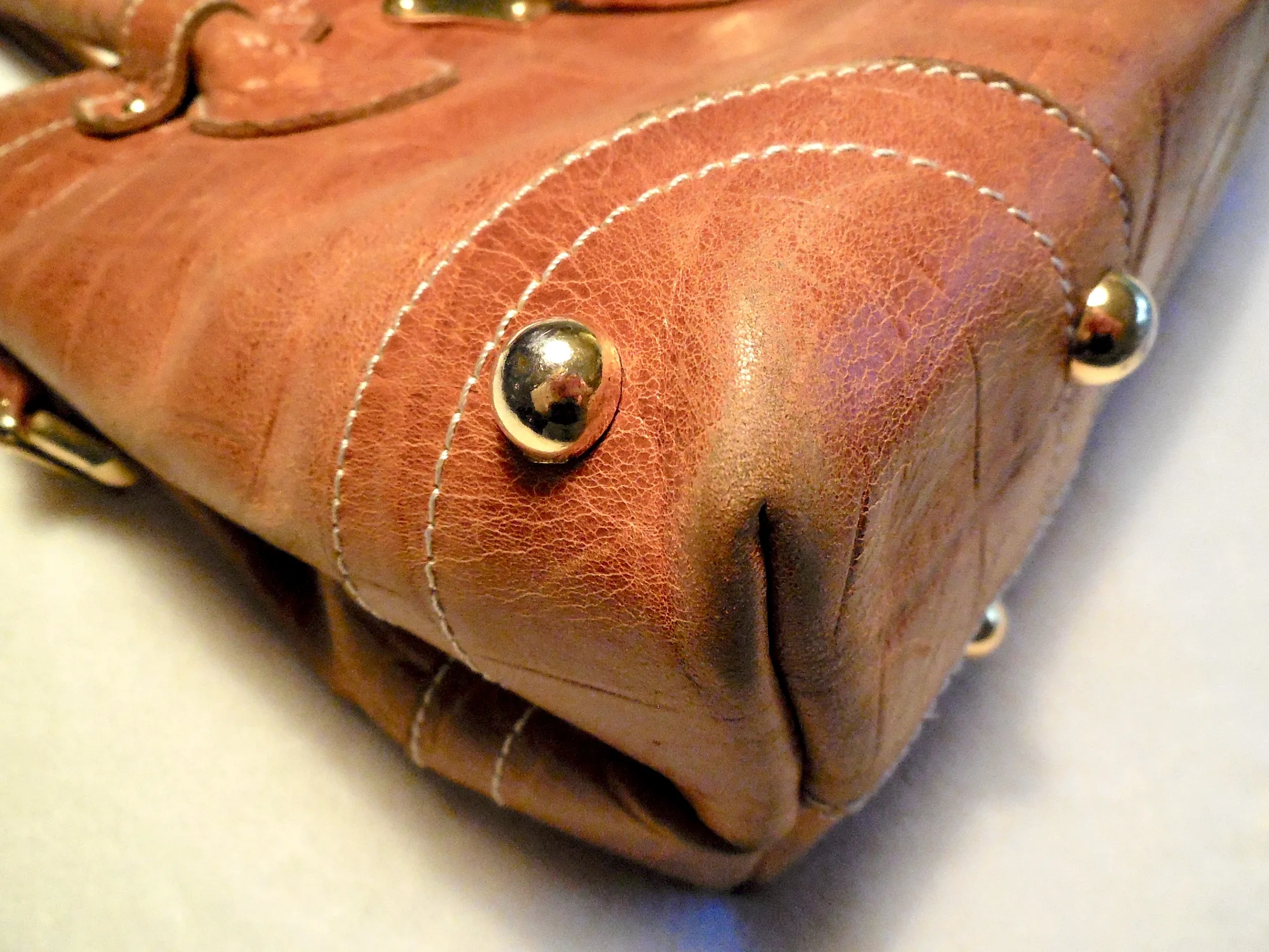 Dolce & Gabbana Tan Crocodile Pattern Leather Tote Bag — image 6