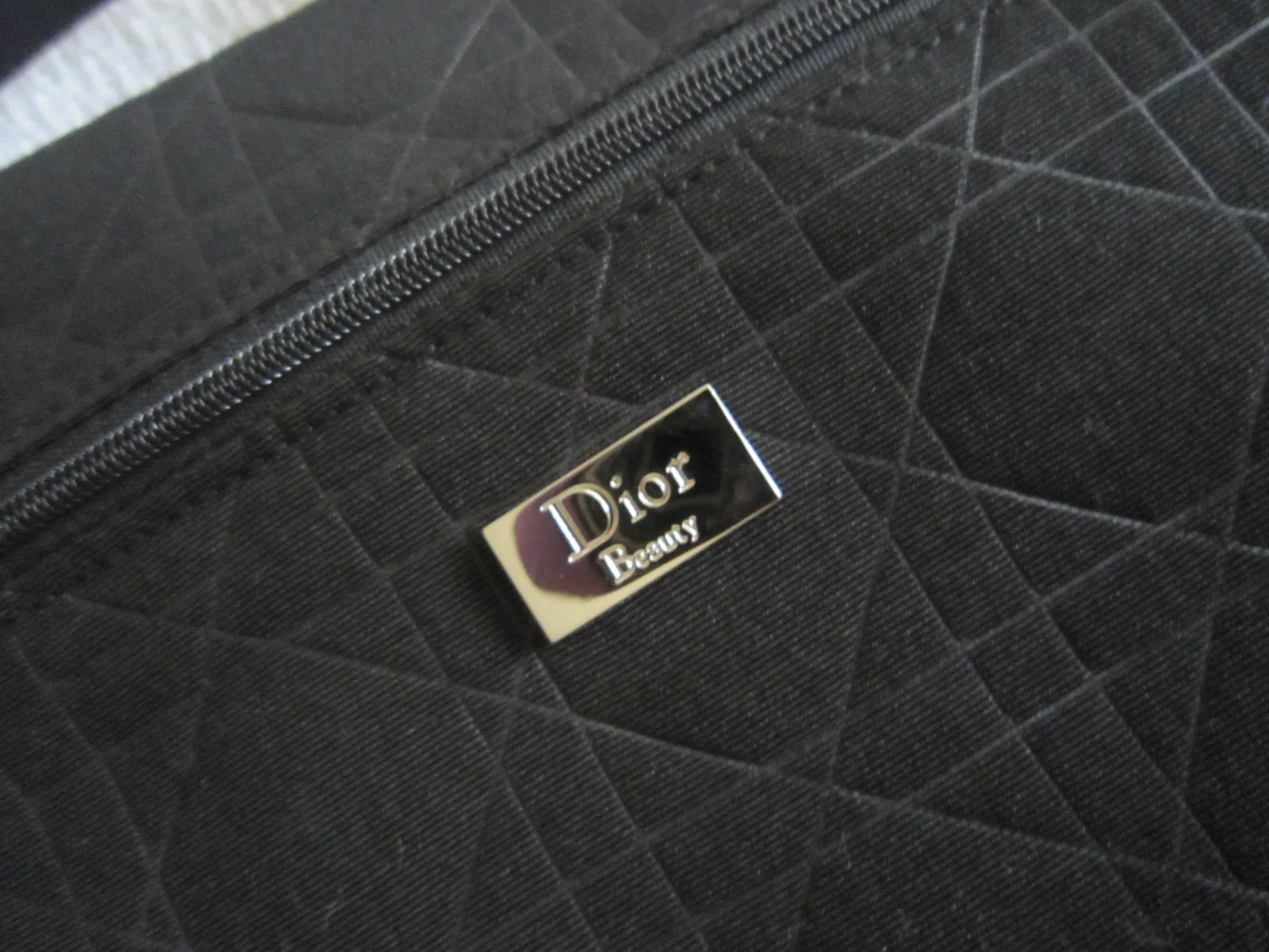 Christian Dior Beauty Cosmetic Case — image 3