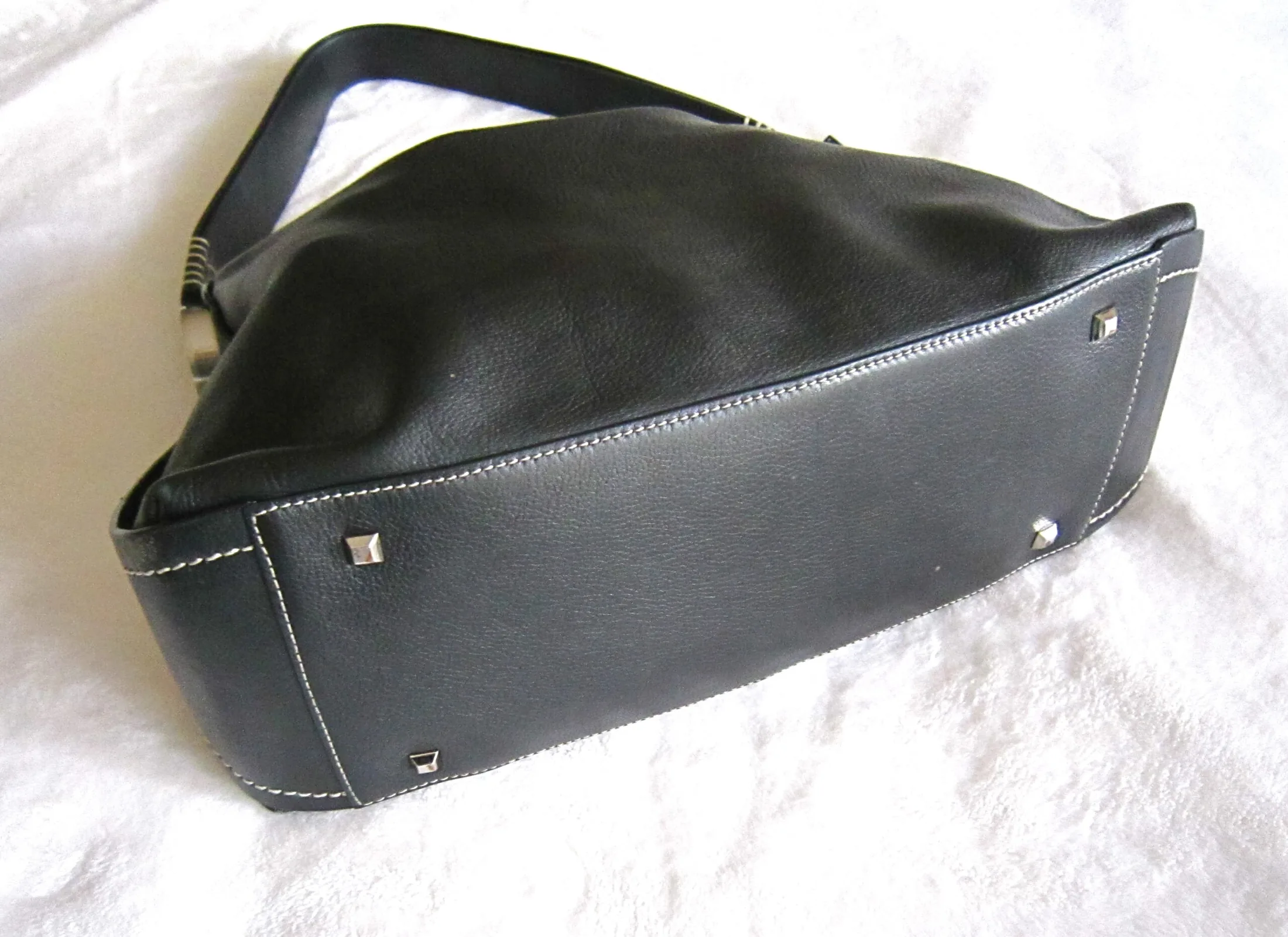 Dissona Black Leather Hobo Bag — image 5