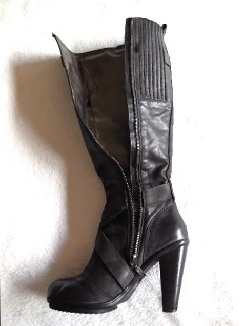 DKNY Raleigh Leather Boots — image 6