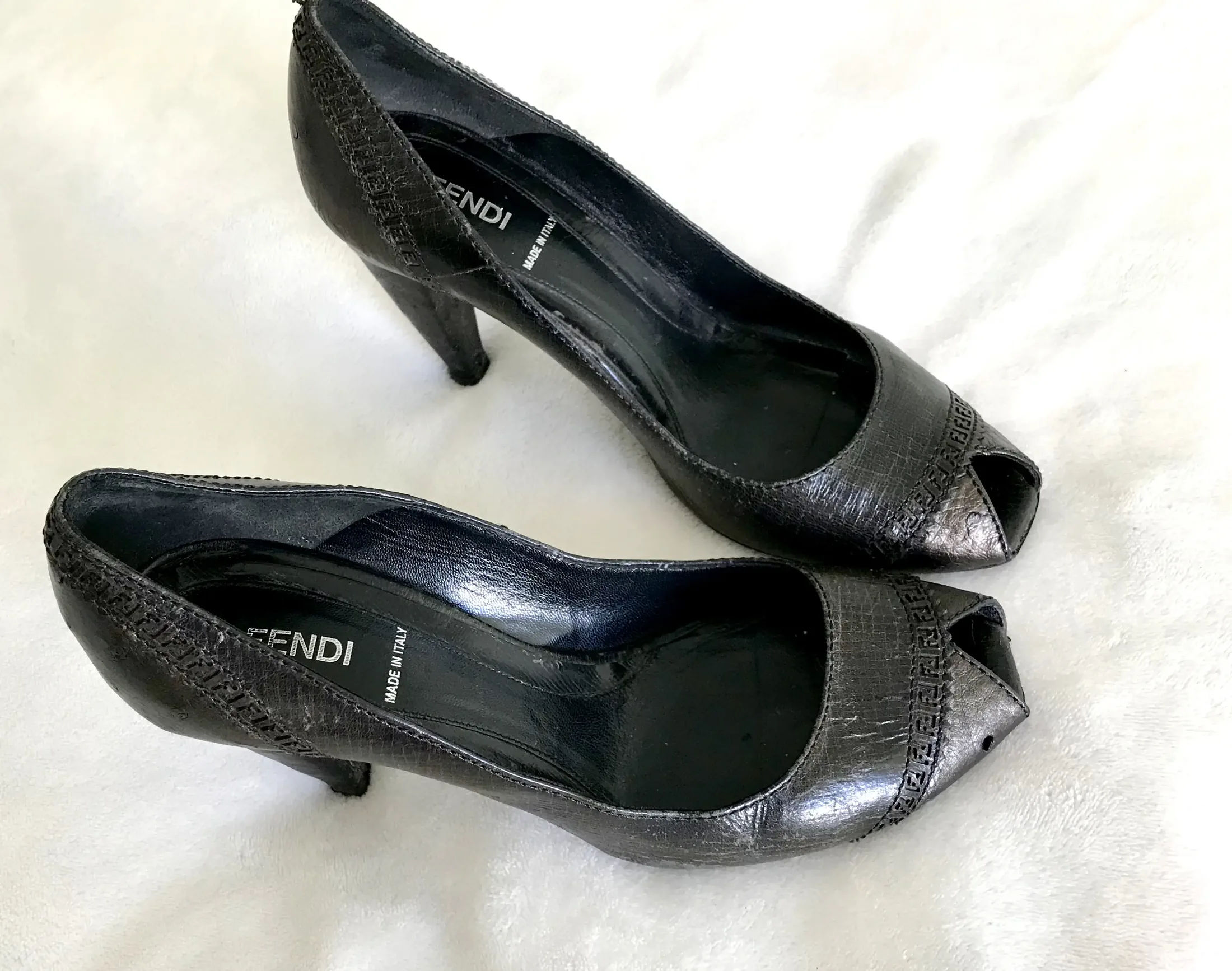 Exclusive Fendi Signature Peep Toe High Leather Heels — image 5