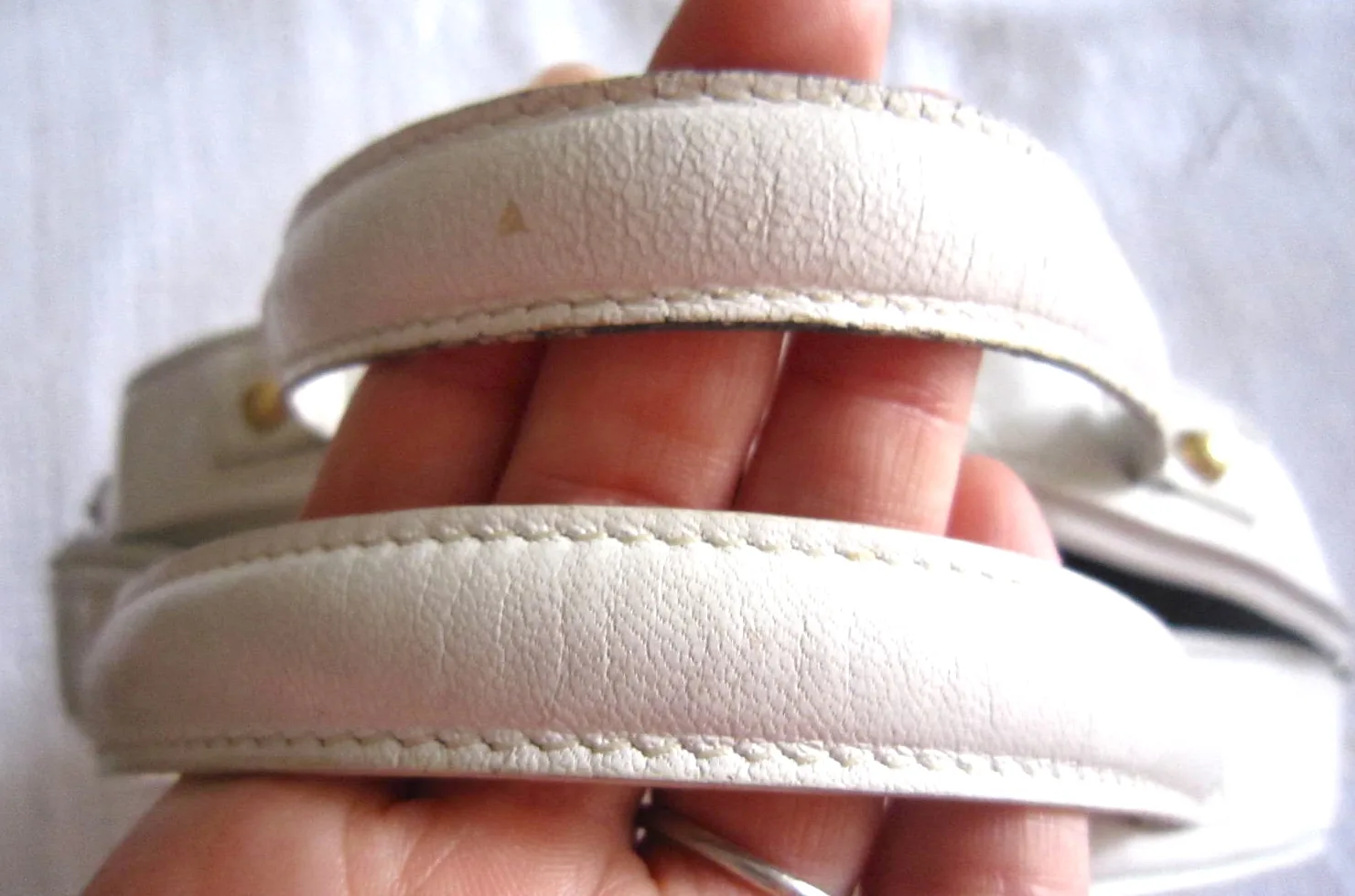Feggi Vintage White Leather Bulls-Eye Handbag — image 6