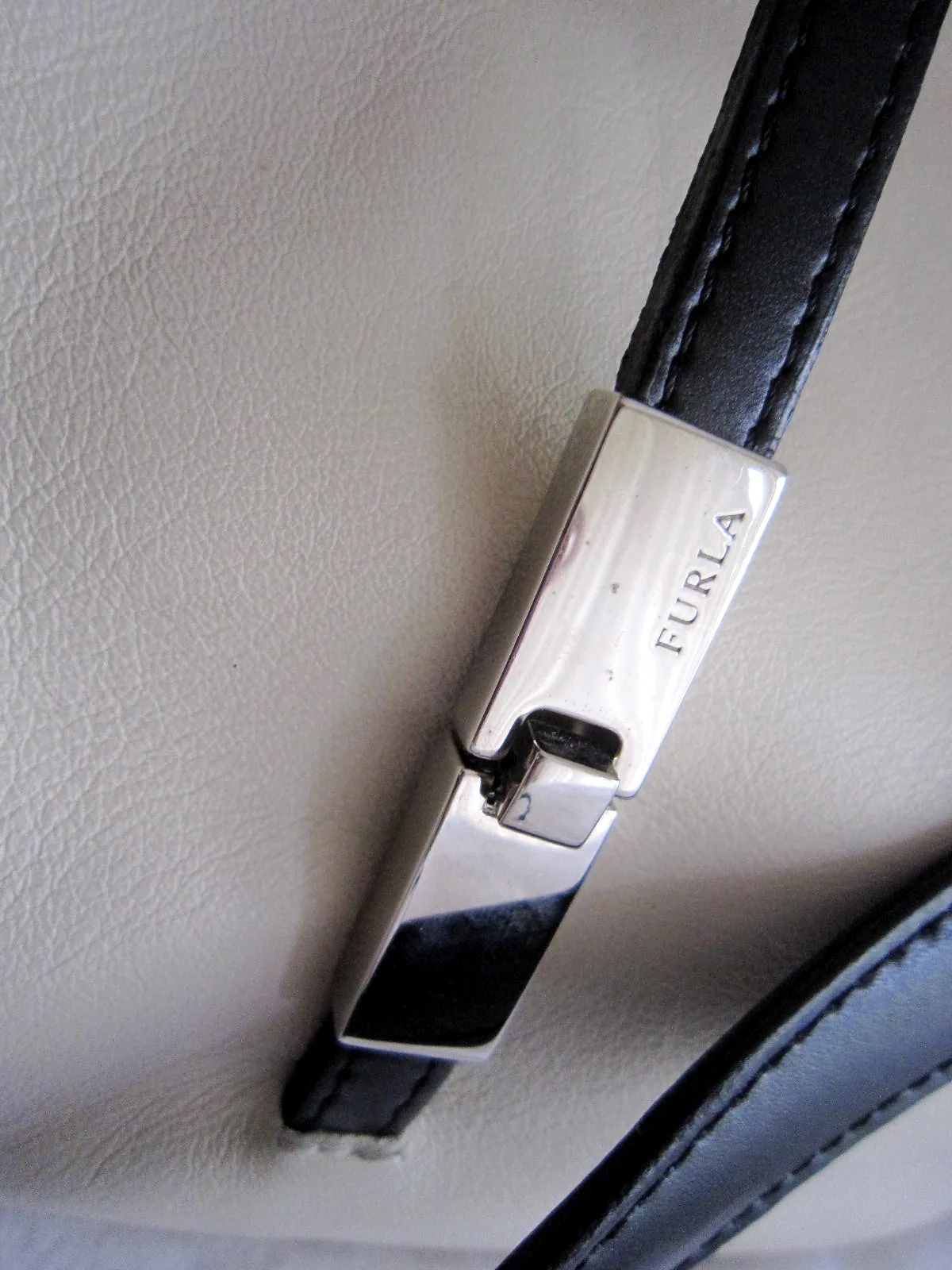 Furla White & Black Leather Hobo Bag — image 5