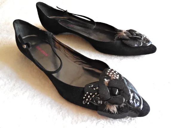 Giorgio Armani Black Suede Flower Kitten Heel Flats/Size 40