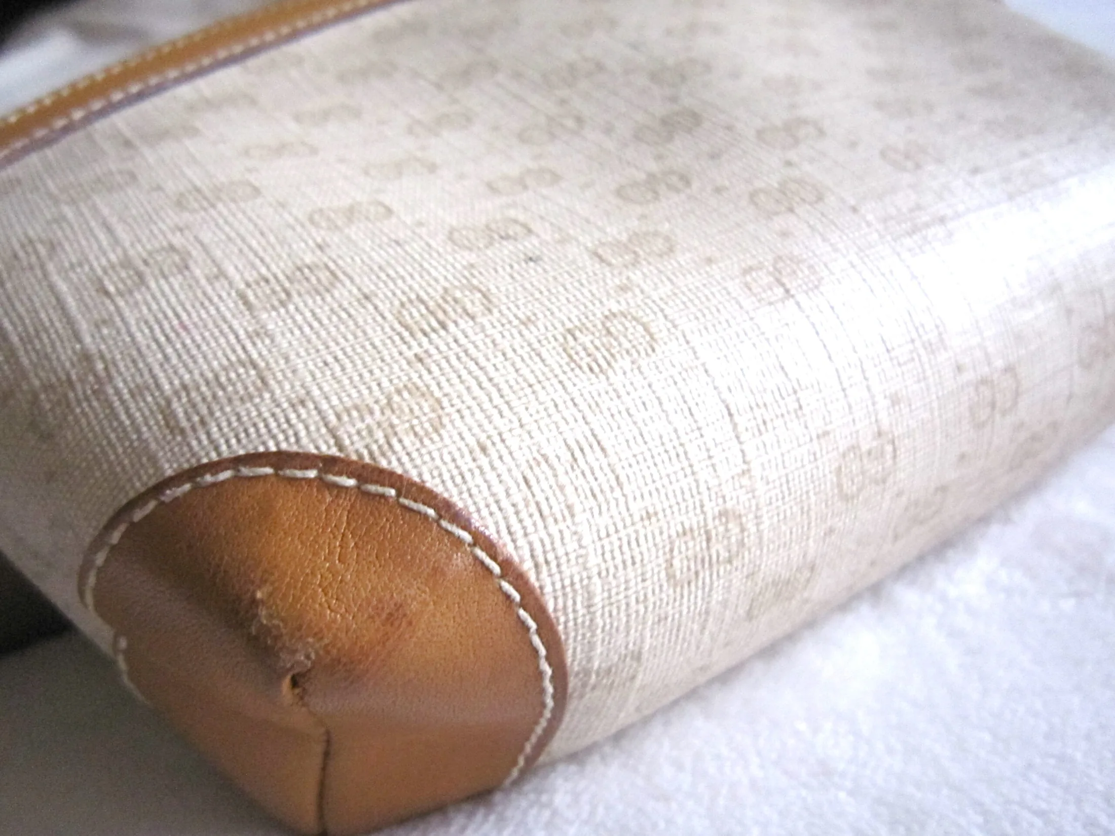 Gucci Vintage Accessories Pouch — image 4