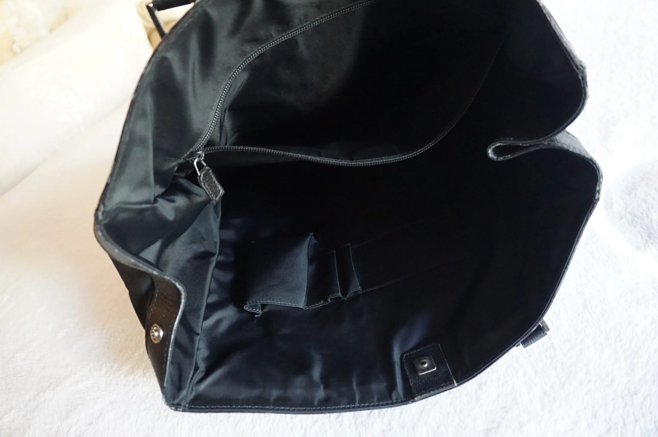 Gucci Canvas Black Large Tote Bag — image 10