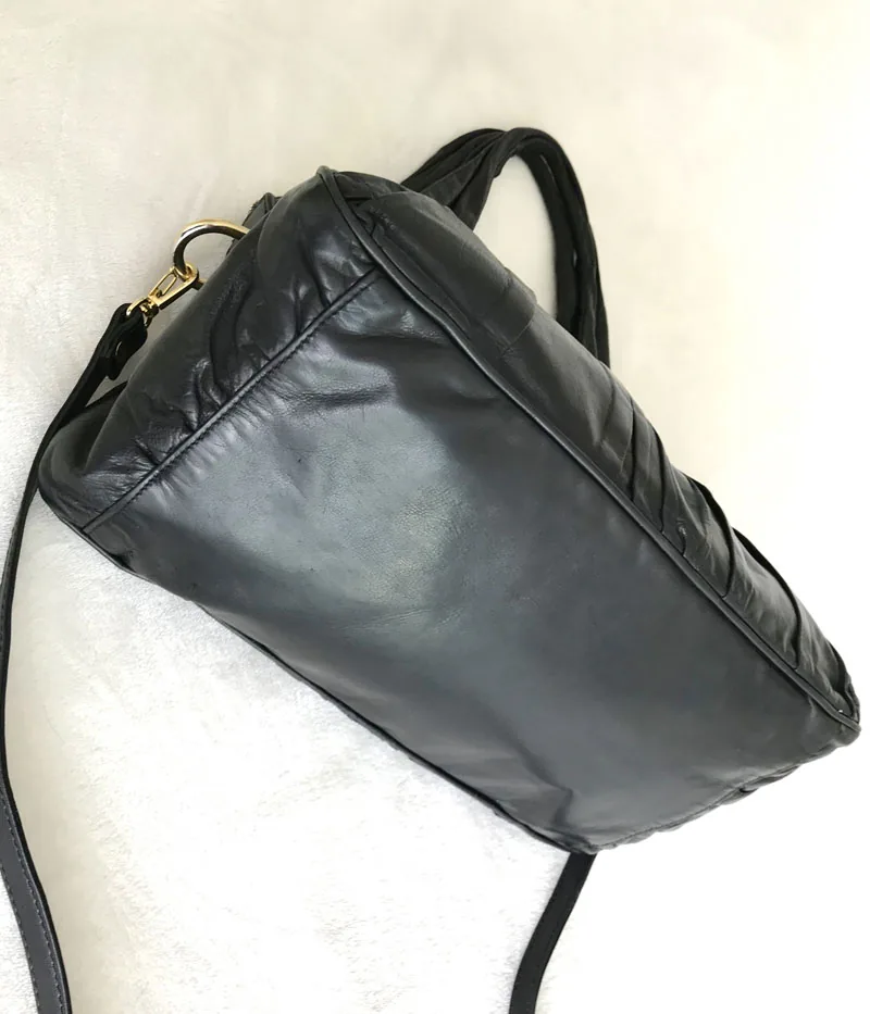 Gucci Hysteria Black Calfskin Leather Shoulder Bag — image 11