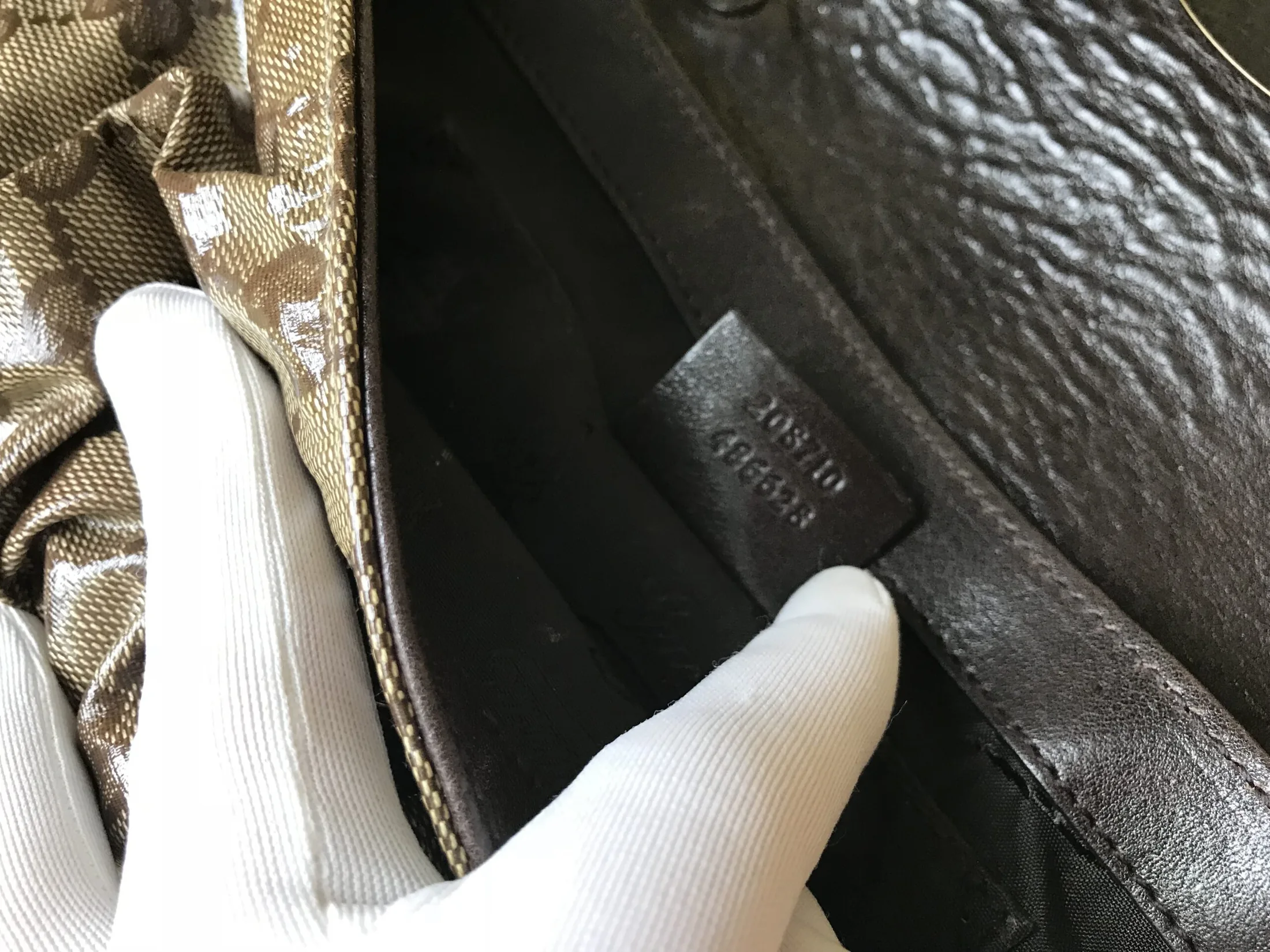 Gucci Hysteria Crystal GG Babouska Heart Clutch — image 13