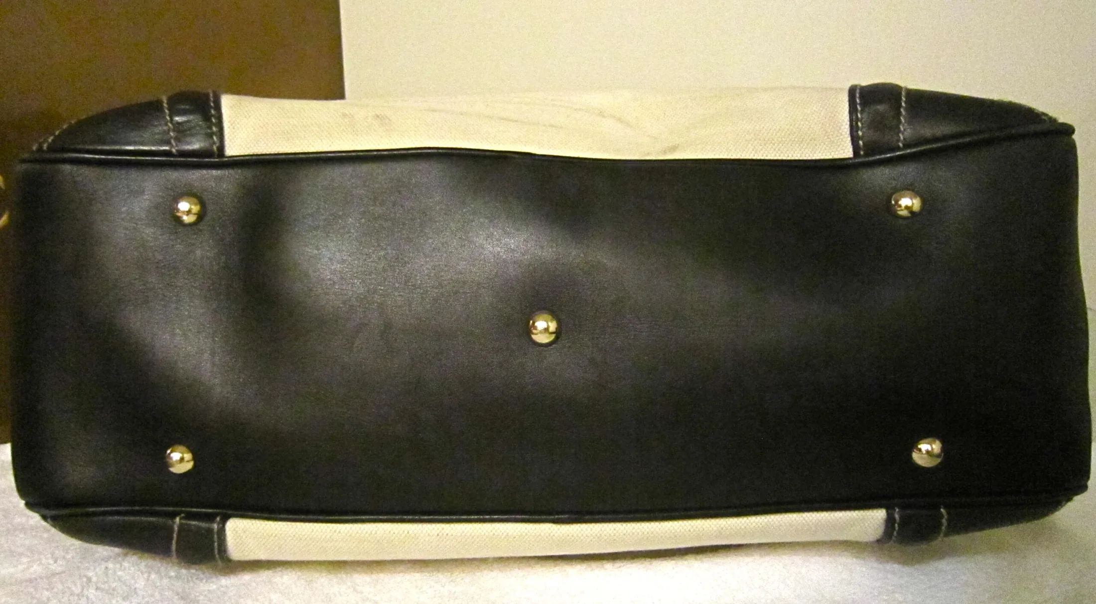 Gucci Large Fabric and Leather Shoulder Bag — image 4