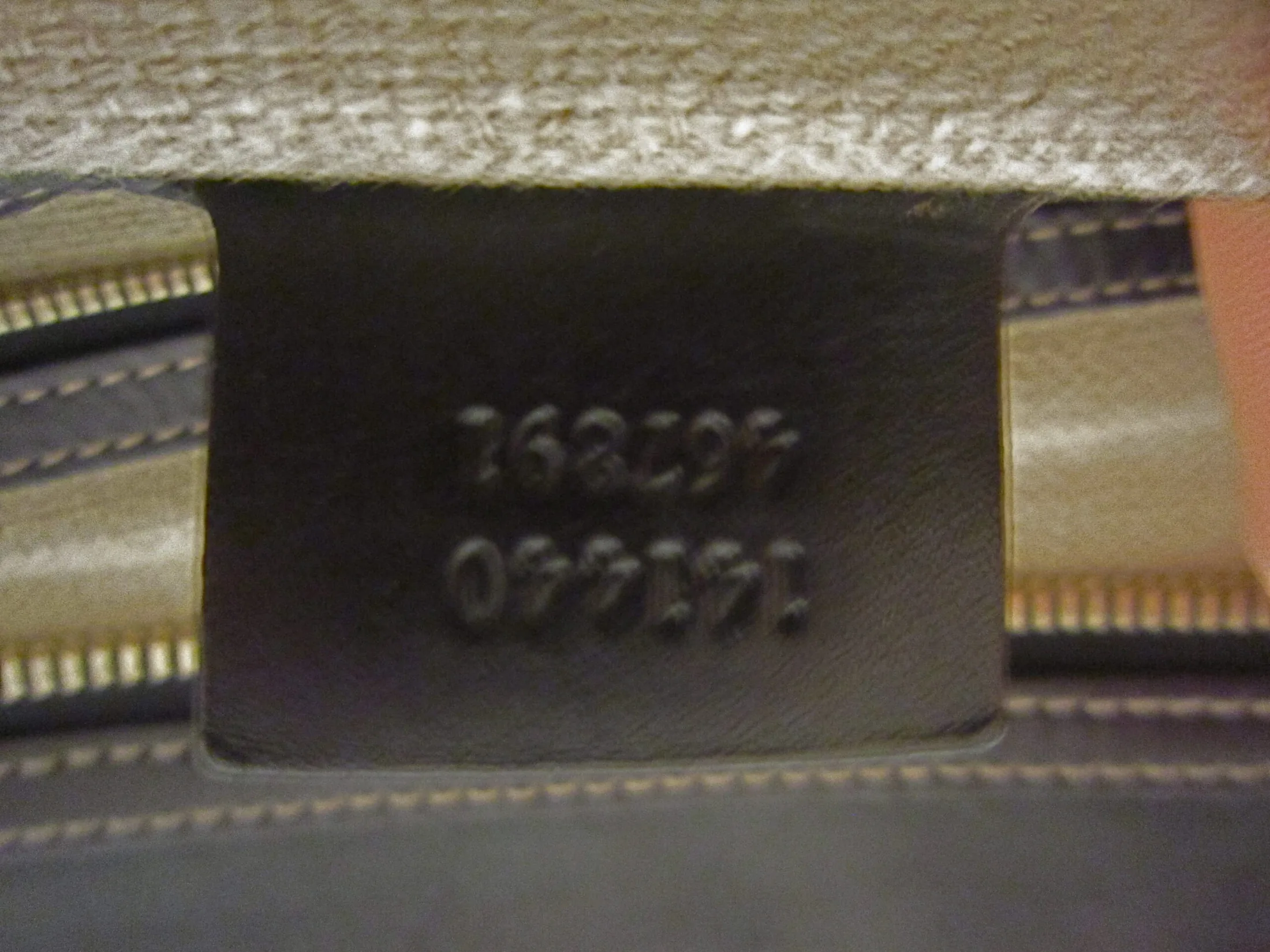 Gucci Large Fabric and Leather Shoulder Bag — image 10