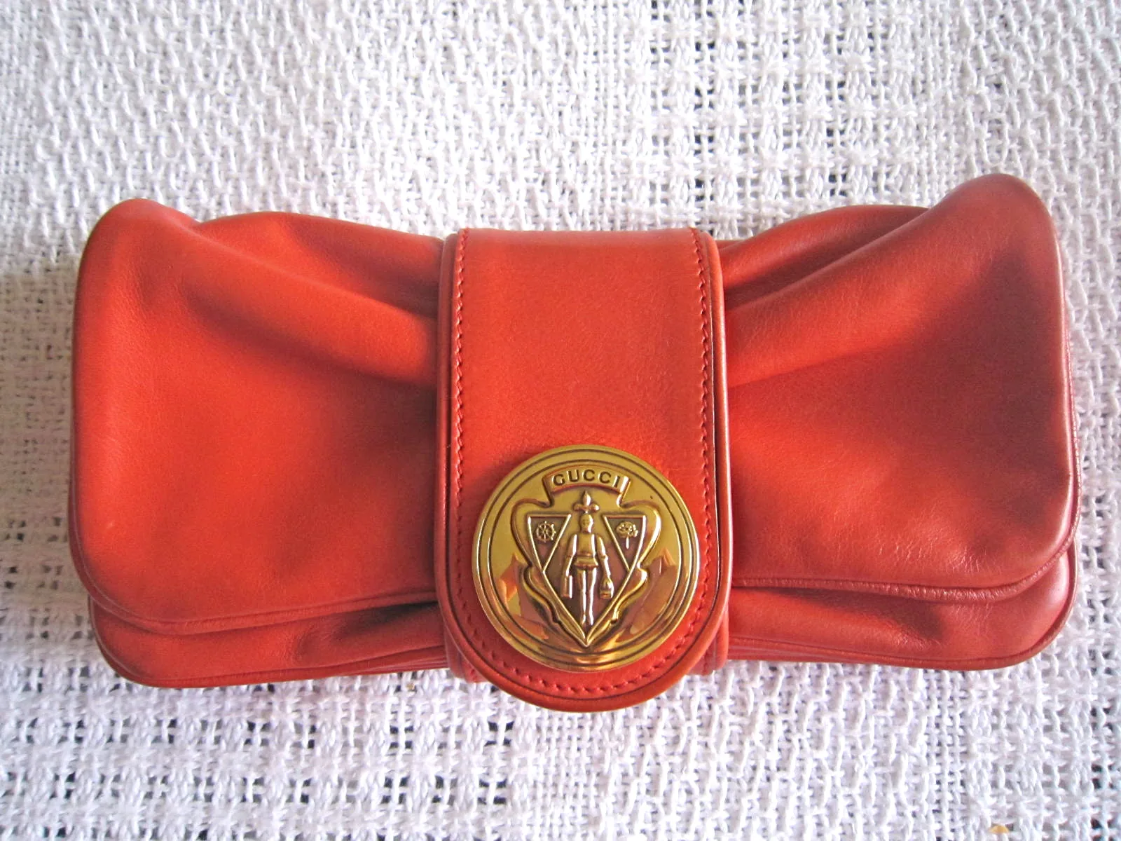 Gucci Red Hysteria Gathered Flap Clutch