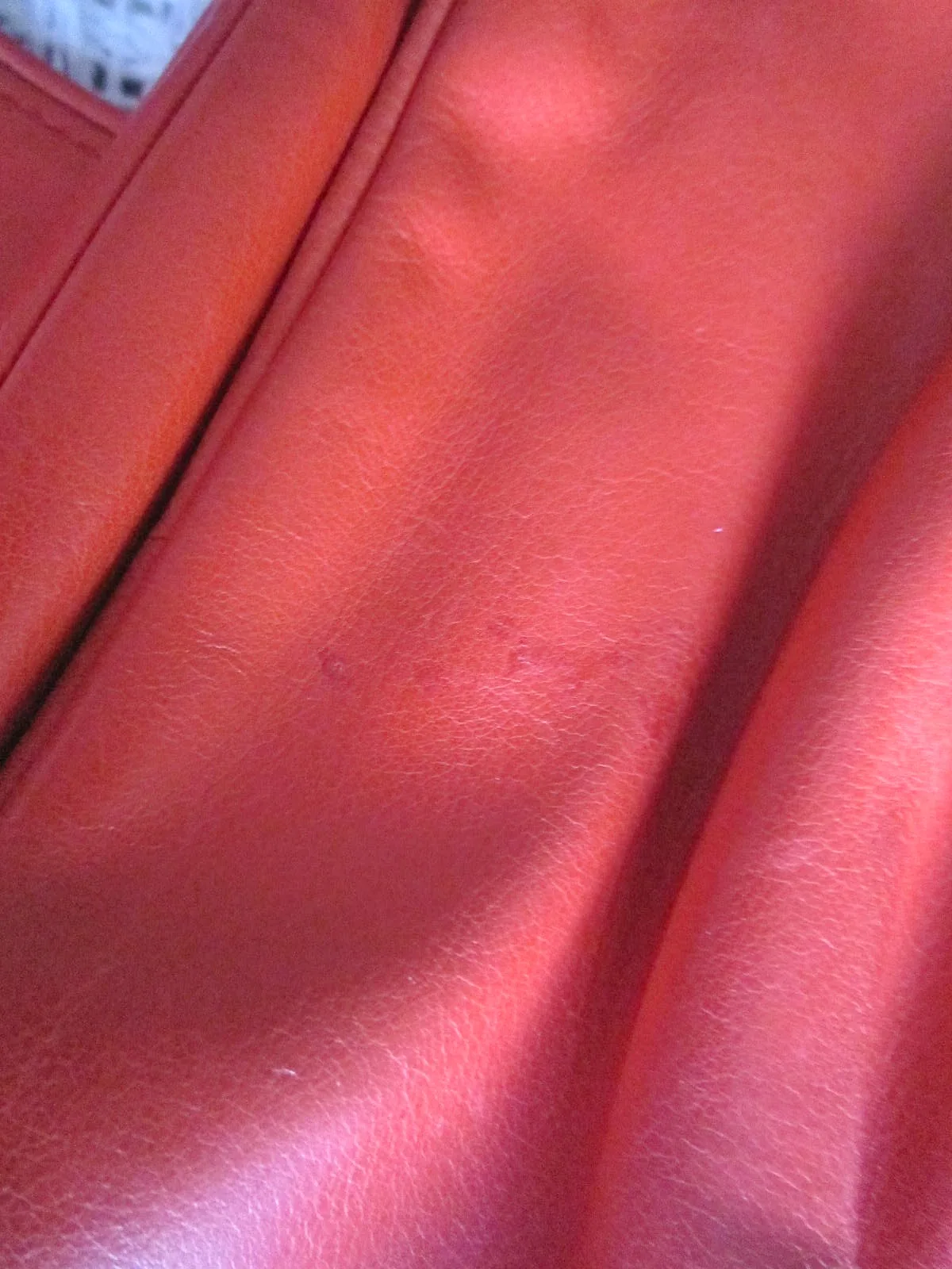 Gucci Red Hysteria Gathered Flap Clutch — image 9