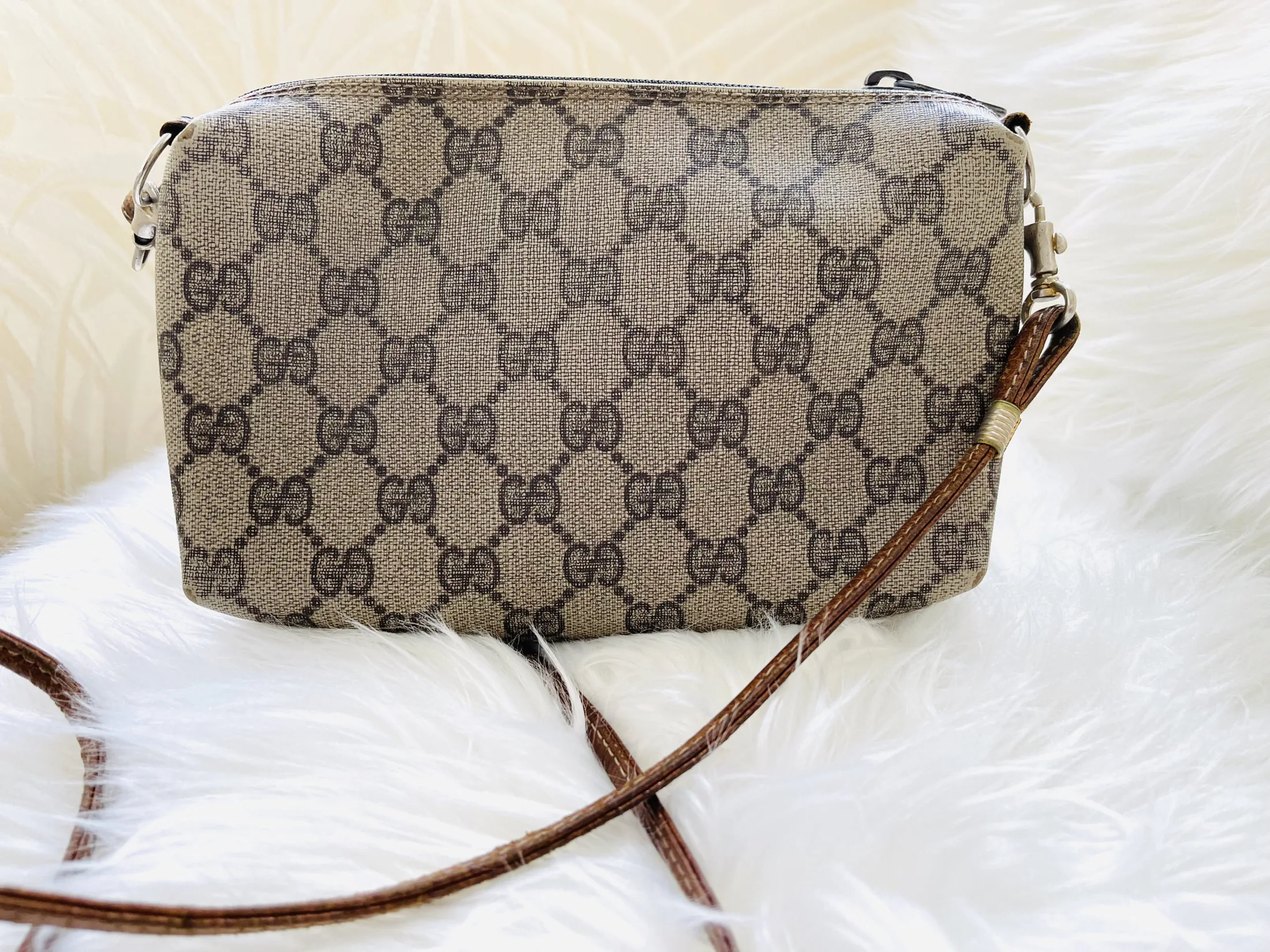 Vintage Gucci GG Monogram Cross Body Small Bag — image 5