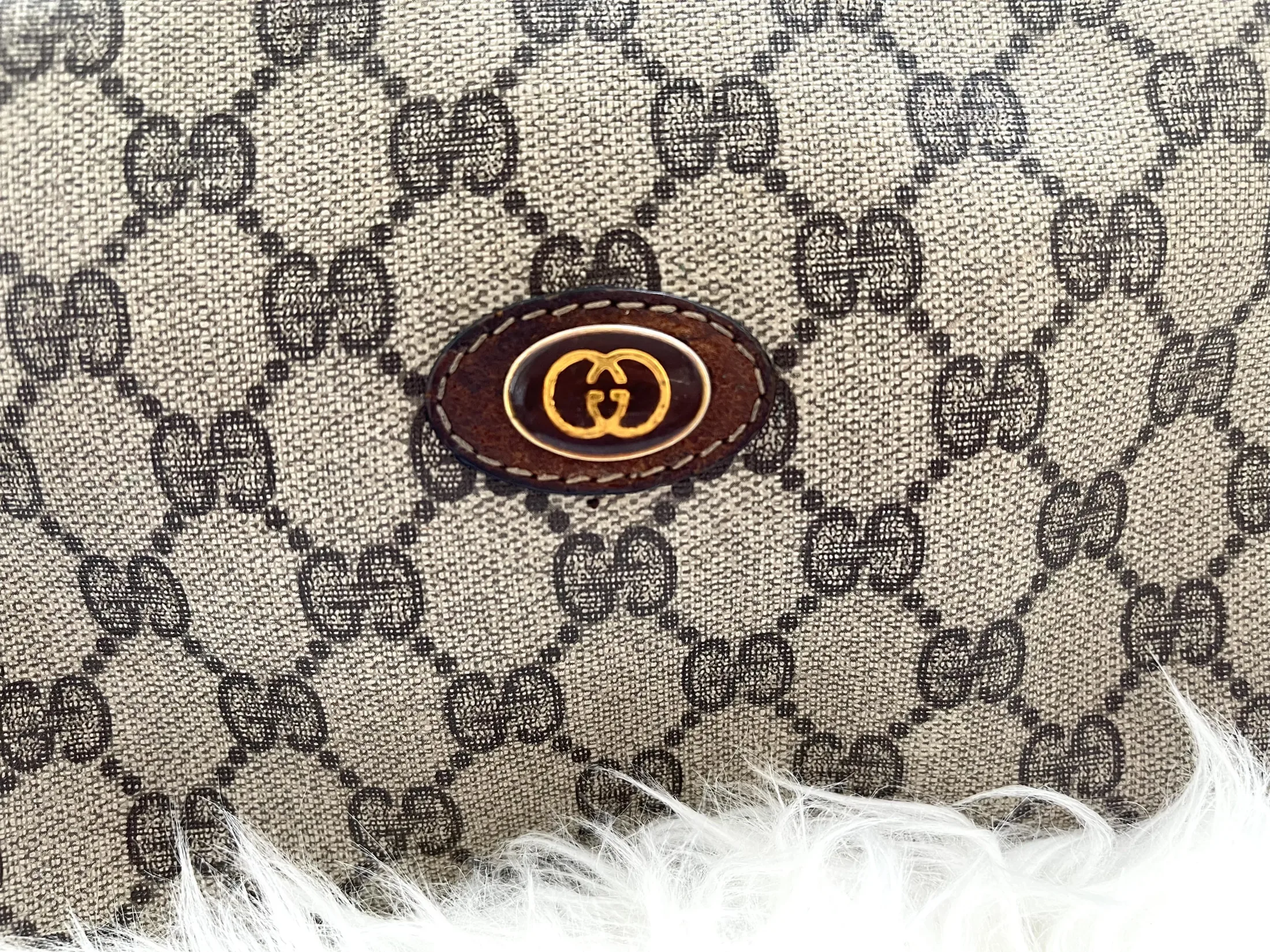 Vintage Gucci GG Monogram Cross Body Small Bag — image 9