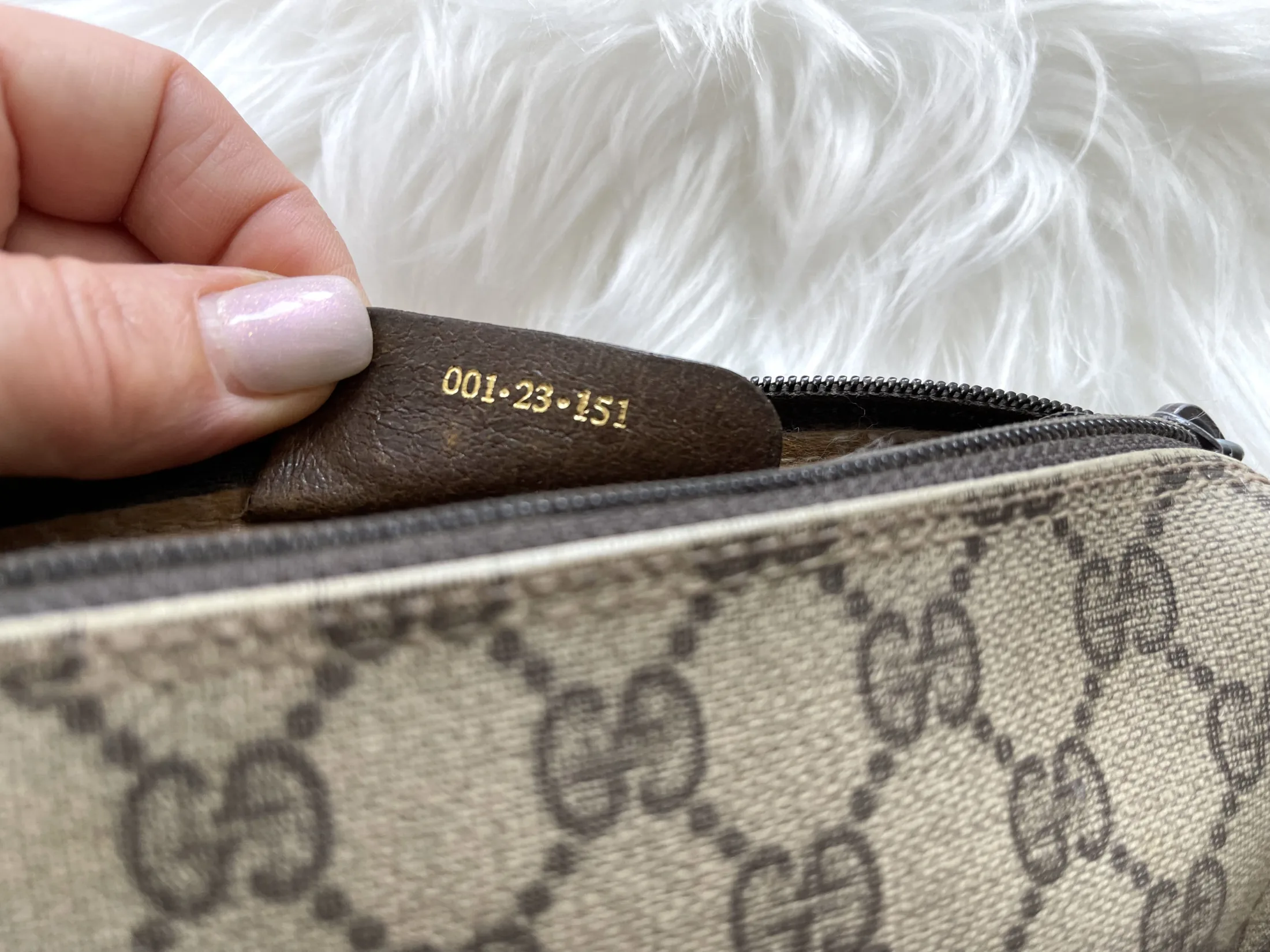 Vintage Gucci GG Monogram Cross Body Small Bag — image 12