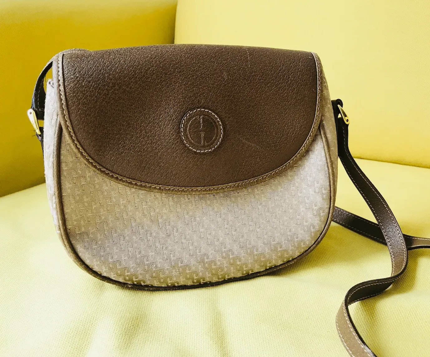 Vintage Gucci Micro GG PVC Leather Cross Body Monogram Bag — image 3