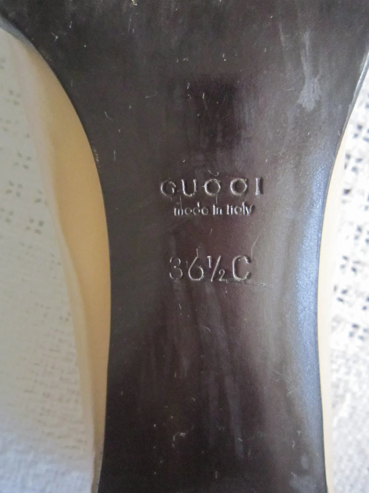 Gucci Signature Beige Leather Pumps/Size 36.5 — image 7