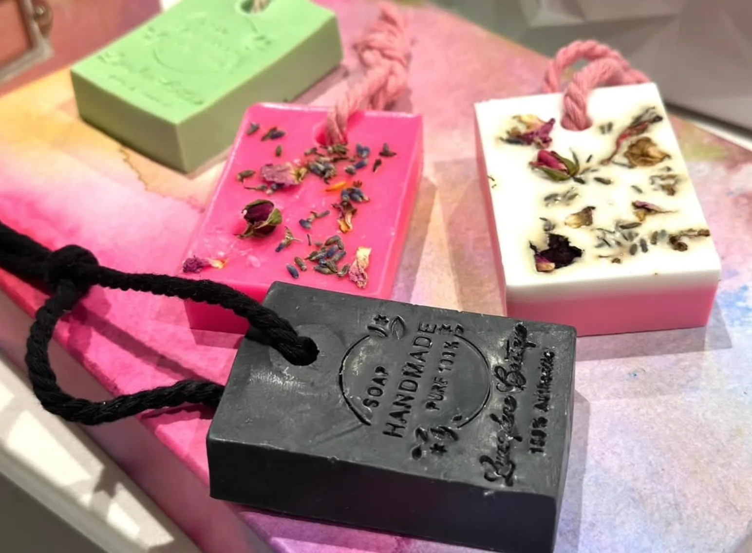 Handmade Natural Luxury Soap Bars: Rose/Lavender/Sweet Mandarin/Rosemarie — image 4
