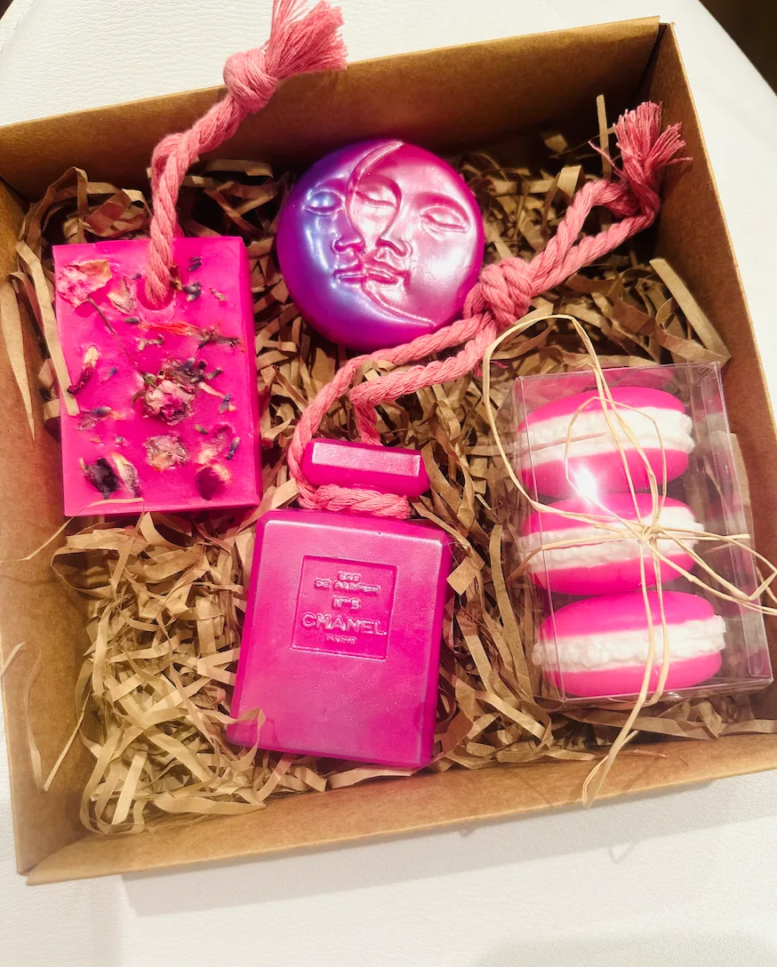 Organic Handmade Beautiful Soap Set Gift For Her