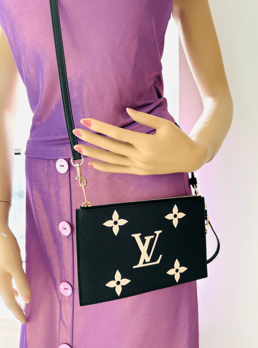 Giant MM Leather Clutch/Black & Beige Wristlet — image 8