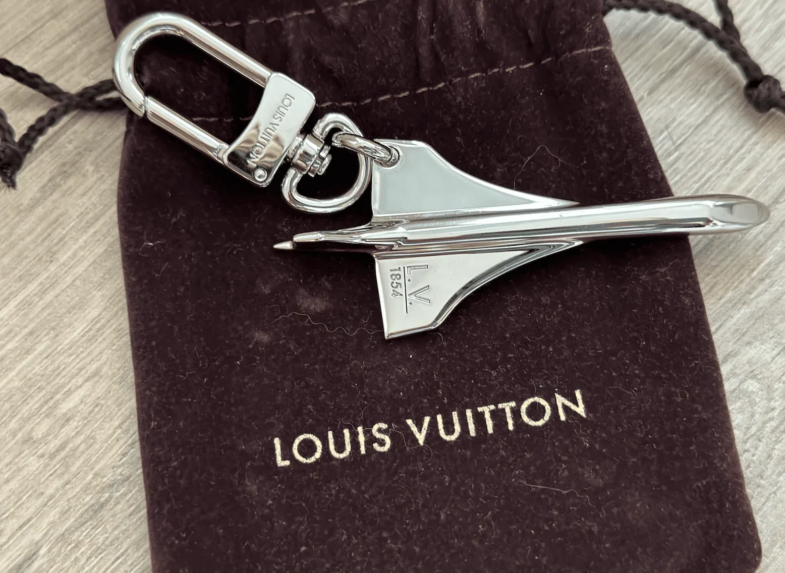 Louis Vuitton Airplane Silver Sky Tour Key Holder/Bag Charm — image 4