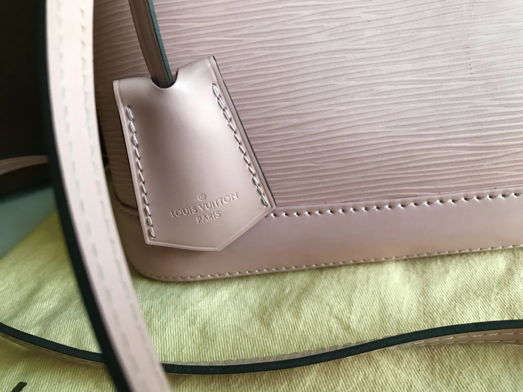 Louis Vuitton Alma BB Epi Leather Rose Ballerine — image 5