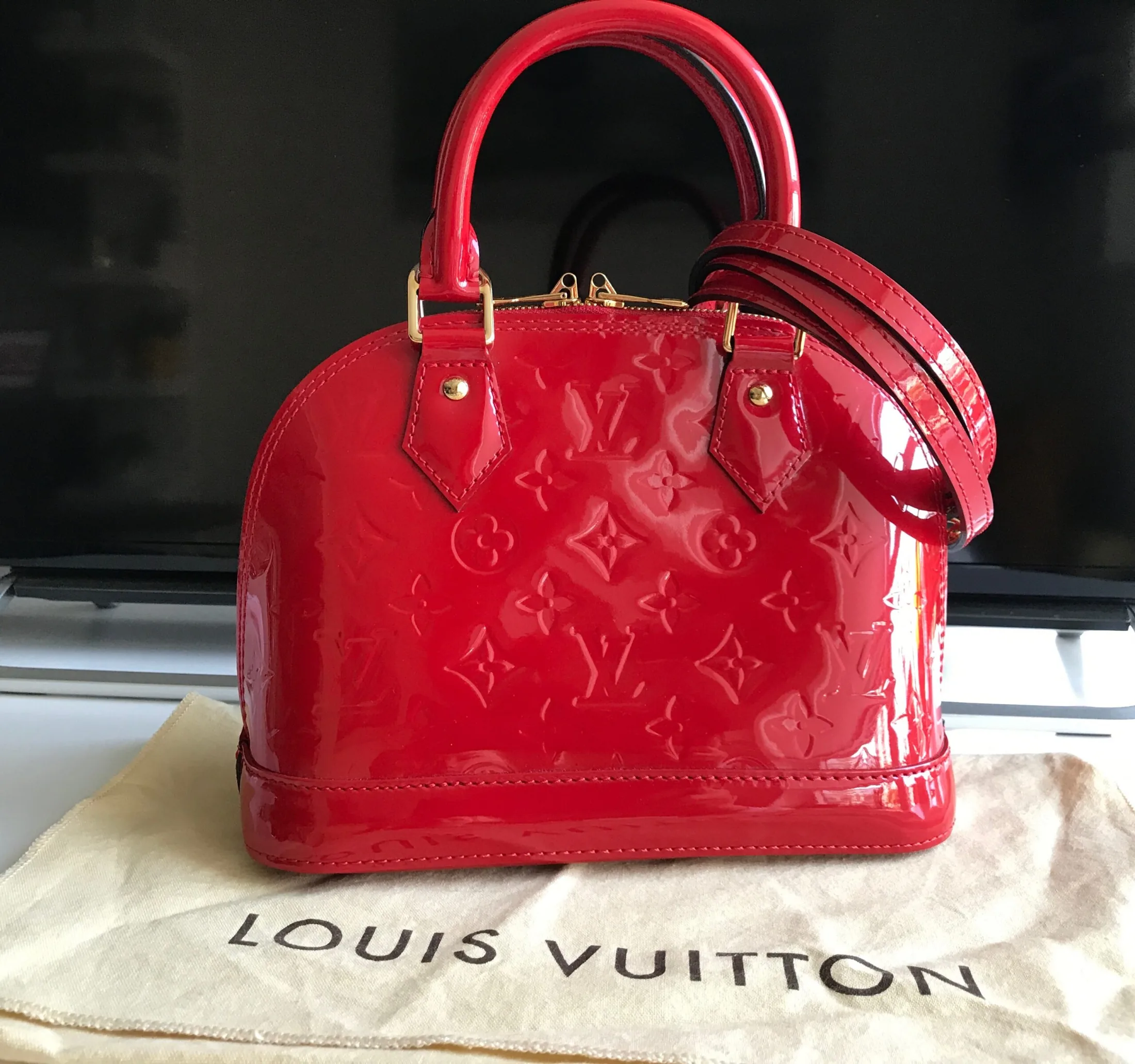 Louis Vuitton Alma BB Vernis Pomme D’Amour Cherry Handbag — image 3