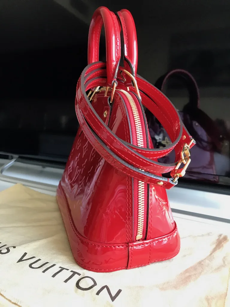 Louis Vuitton Alma BB Vernis Pomme D’Amour Cherry Handbag — image 4