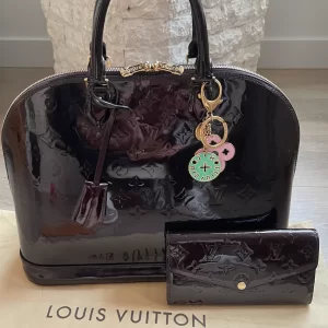 Alma GM Vernis Amarante Leather Handbag