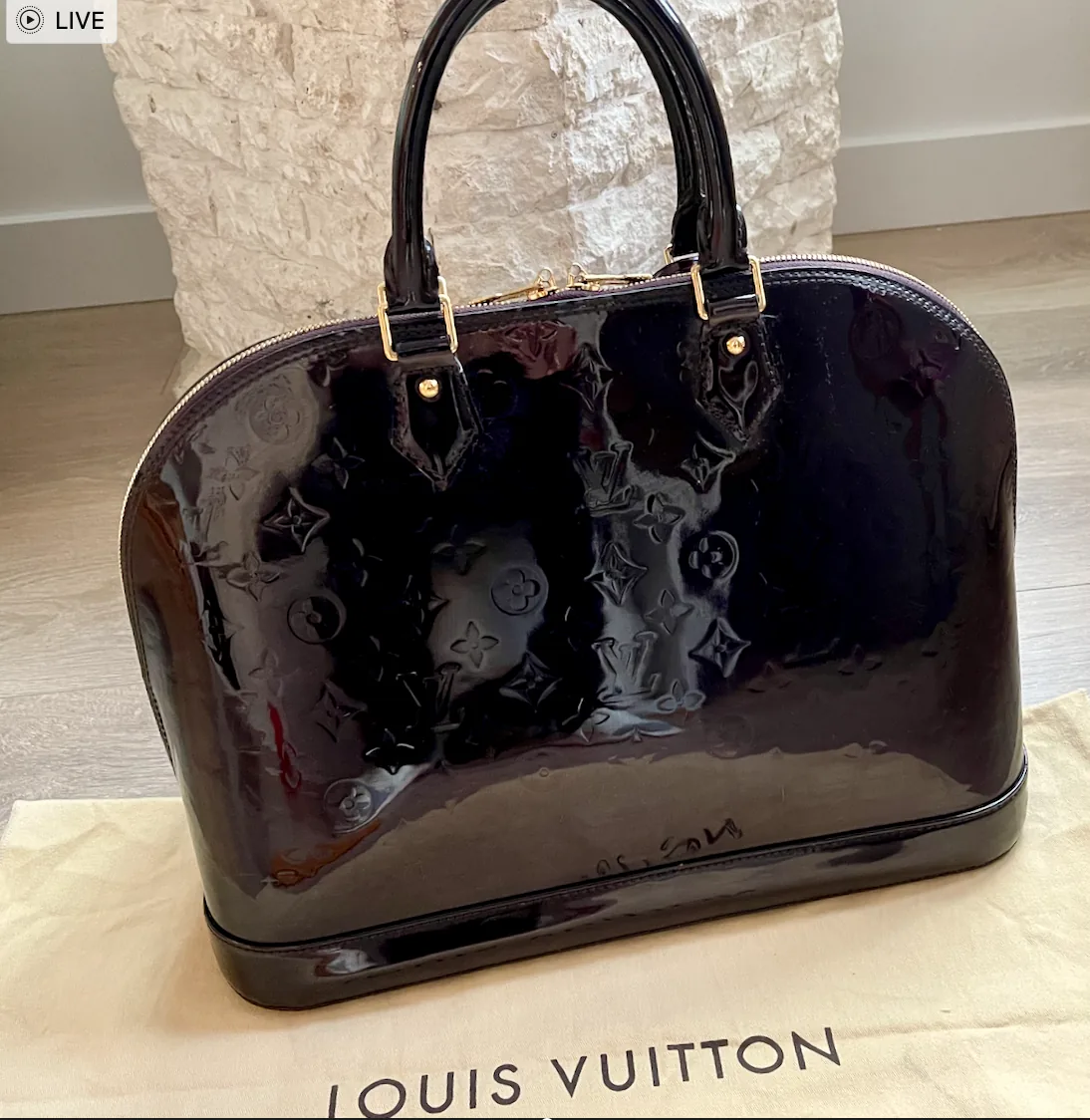 Alma GM Vernis Amarante Leather Handbag — image 2