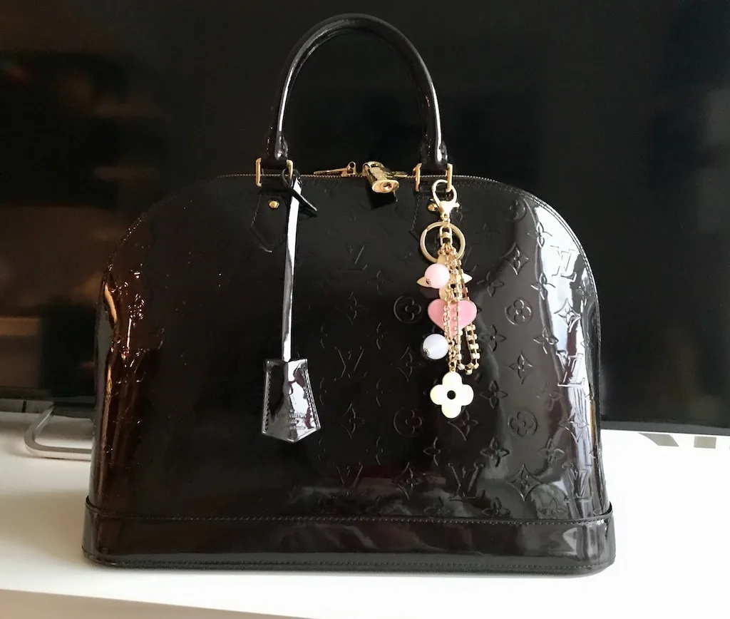 Alma GM Vernis Amarante Leather Handbag — image 2