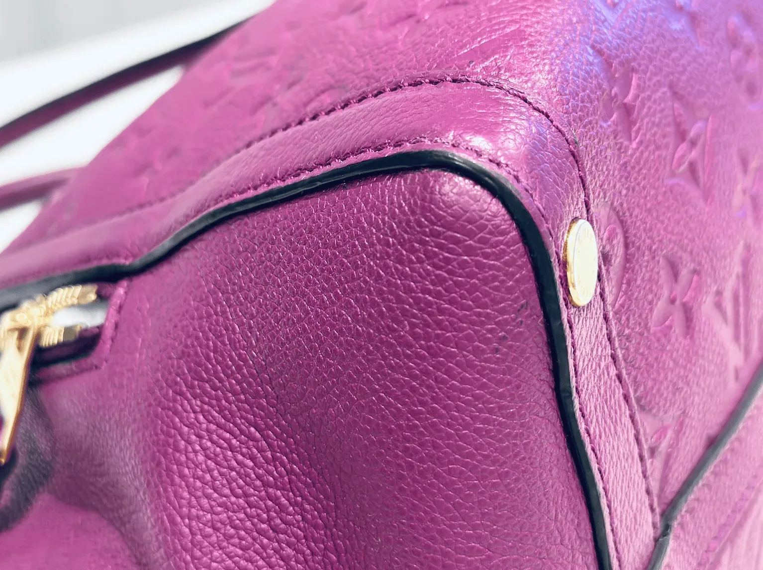 Amethyste Monogram Empreinte Leather Marais MM Satchel — image 13