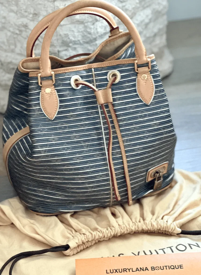 Argent Monogram Eden Neo Handbag