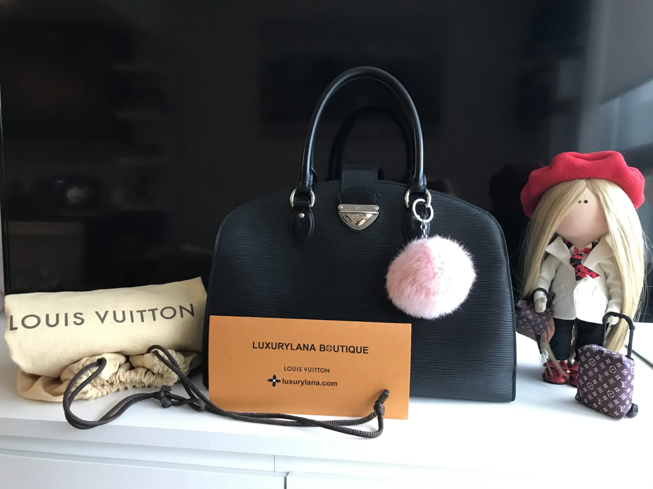 Black Epi Leather Pont-Neuf GM Handbag — image 2