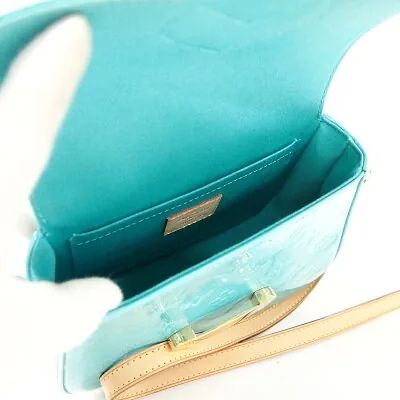 Blue Lagoon Bellflower PM Vernis Monogram Messenger — image 7