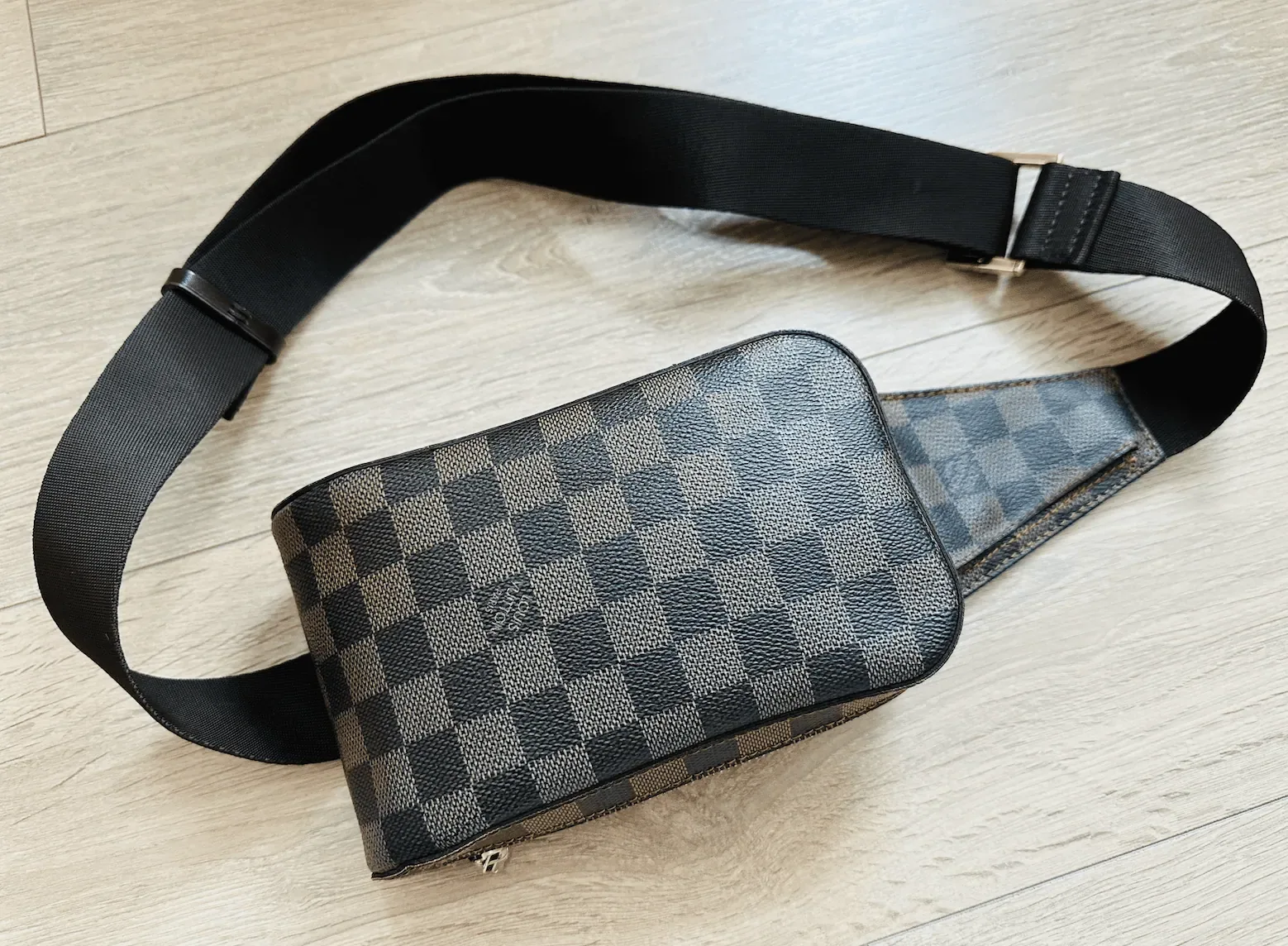 Damier Ebene Geronimos Crossbody Bag — image 3