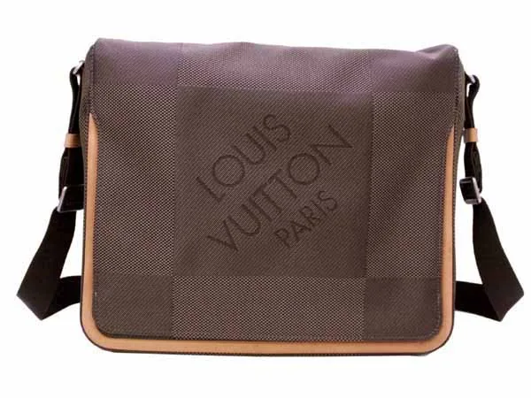 Damier Geant Messenger Bag — image 2